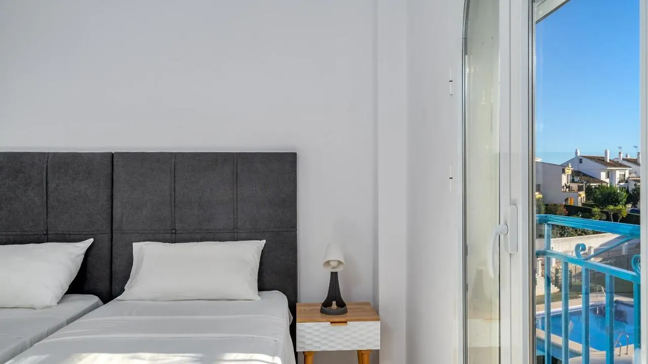 Miraflores Family Apartment With Pool By Costarentals - Ref 146 Sitio de Calahonda 0*,  Spain